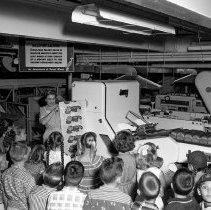 White Point Elementary School activities.  School journey.  Children take a trip through Helms bakery.