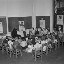 [54th] Fifty-fourth street school activities. Reading class.