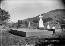 'Grandpa's grave'. Donald J. McKay photo, 06/09/1950