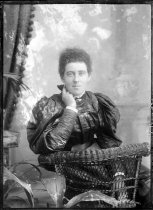 Portrait of a woman. T.E. Taylor studio, c.1896-1910.