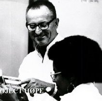 Jack Mallmann, Pharmacist, with a student.