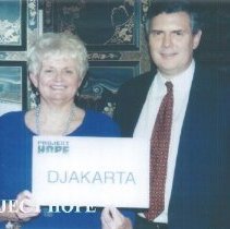 Nancy Savage and Bill Walsh Jr at the 1996 reunion in Seattle.