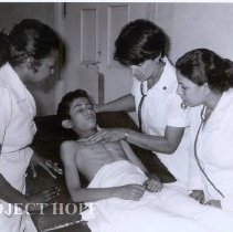 Sharon Reeves with Imbaba patient & 2 students, Cairo, Egypt, 1978.