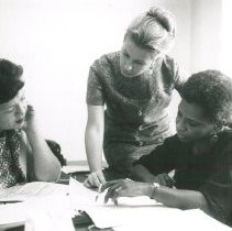 Naomi Chamberlin with 2 other women