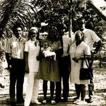 Jorge/Olga Verduzco,John/Mary Walsh, Allyson,Hal/Alice Royaltey Natal 1972