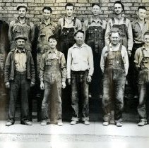 Golden Fire Brick Co. employees 1935
