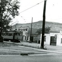 83 Street Car on Jackson St.