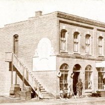 Sarell's Hardware on Ford Street cropped