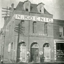 Koenig Groceries Building