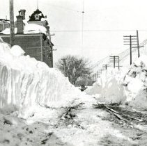 East 12th Street after 1913 blizzard