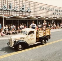 Golden Oktoberfest parade