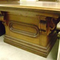 Jefferson County Courthouse desk