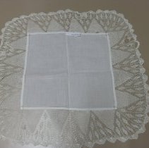 https://s3.amazonaws.com/pastperfectonline/images/museum_162/022/thumbs/1483.1.jpg