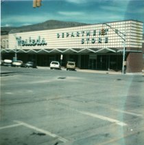 Hesteds Department Store for lease