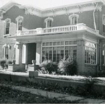 Dr. James Kelly Mansion, three-quarter view