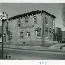 Sterns Apartments (Burgess House)
