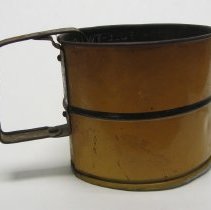 Metal flour sifter 3