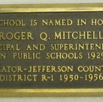 Plaque Roger Q. Mitchell School