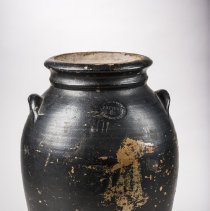 Golden City Pottery & Fire Brick Works crock