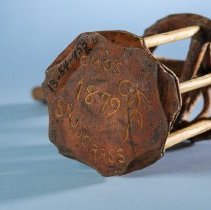 Amos Snodgrass carving of parrot in a cage - detail