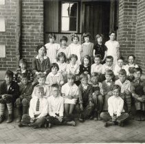 South School 2nd grade students with teacher