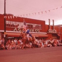 Golden Days Parade 1959 with Transcript, Eakers & Dud's Cafe