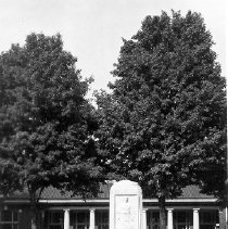 Bestor Fountain and Post Office