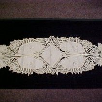 Tablecloths, Doilies, Rug & Washcloths