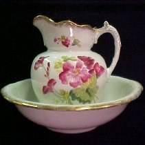 Porcelain China Wash Basin and Water Pitcher