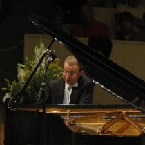 Orchestra Featuring Gavrylyuk