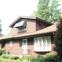 Property Record  of 32 Waugh Avenue