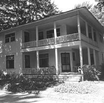 Property Record  of 32 Center Avenue