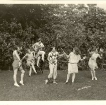 Girl Reserves Masque—"The Arrow"