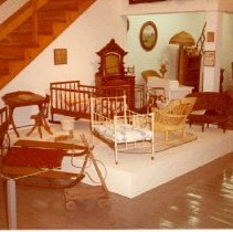 Antique Show Cribs