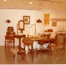 Antique Show Bedroom