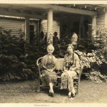 Mrs. Franklin Roosevelt with Mrs. Pennybacker