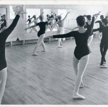 Ballet Class Instruction