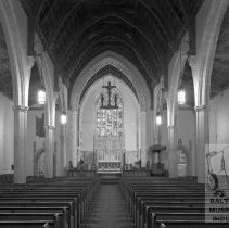 Int. view of Emanuel Church