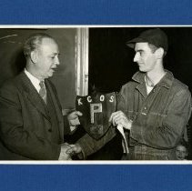 Ralph Cooper presented with KCOS Basic Sciences Plaque 1952