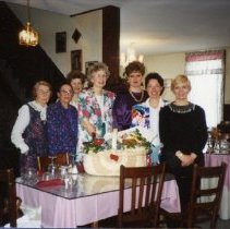 Group of SAA Members with AMAOPS Basket