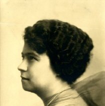 Elizabeth E. Leonard