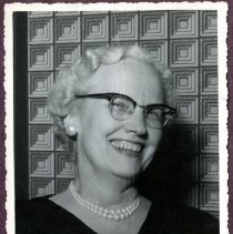 Alma Webb