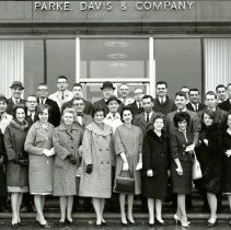 KCOS Faculty and Students Outside Parke, David and Company