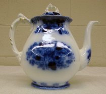 Roseville Teapot