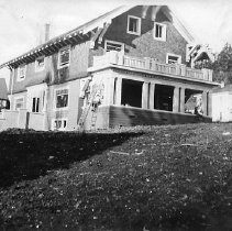 New Jewett home in Gardiner nearing completion, ca 1909
