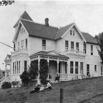 Jewett family and Gardiner, OR