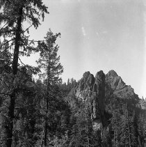 Rocky outcropping, N. Umpqua?
