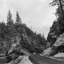 N. Umpqua Hwy snow scene