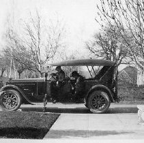 Jewett family and Gardiner, OR