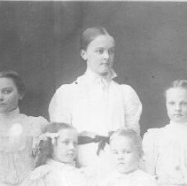 Margery, Margaret, Eula, Vera & Gard Burchard